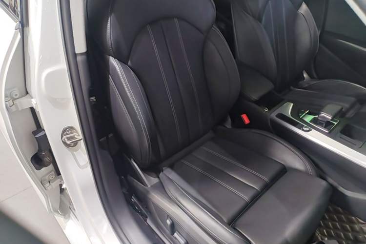 Used Audi A4L 2024 40 TFSI Fashion Dynamic Model Right Front Seat