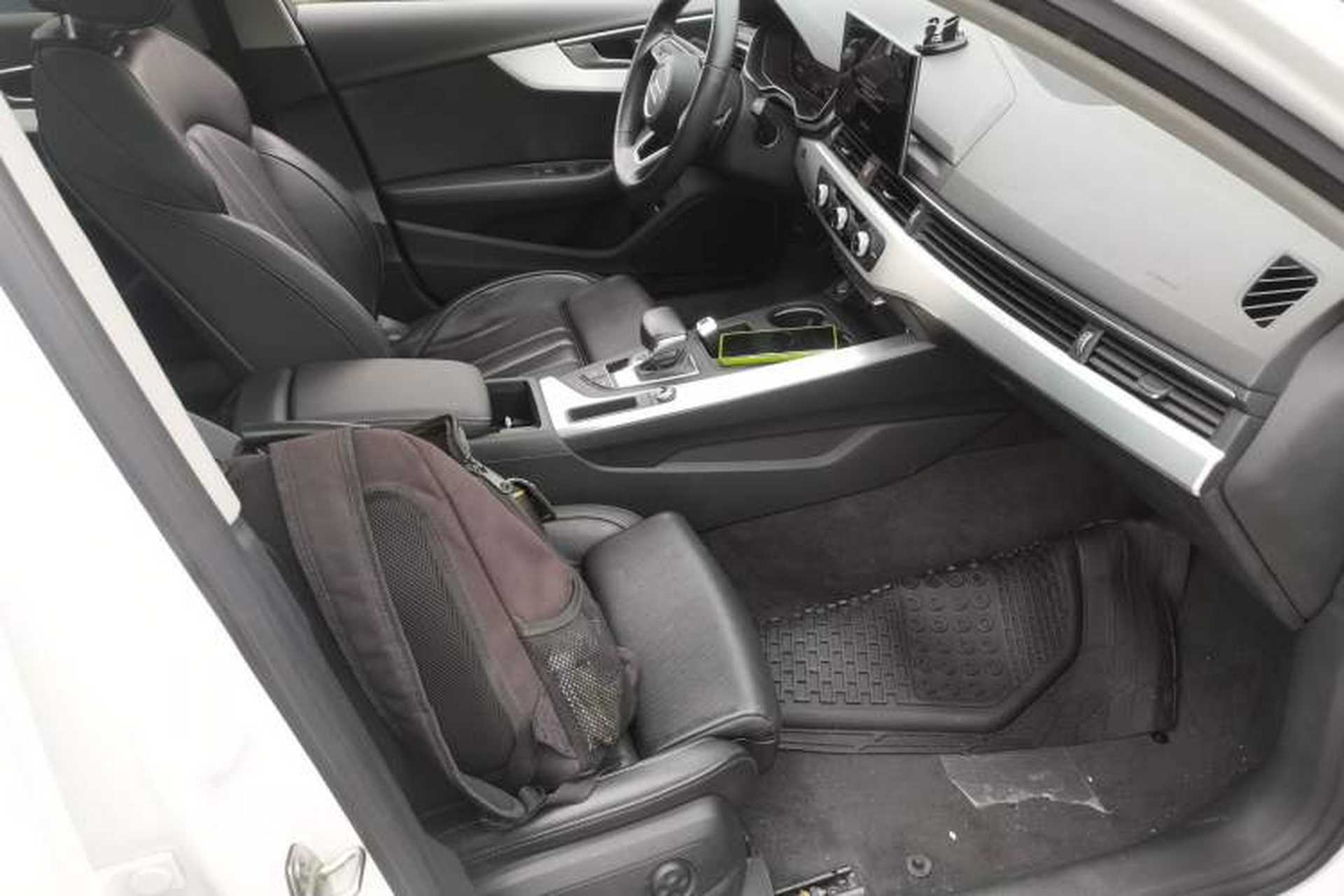 Used Audi A4L 2024 40 TFSI Fashion Dynamic Model Right Front Seat