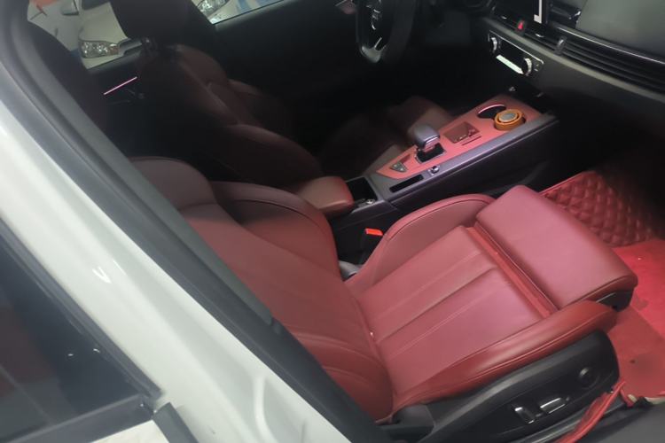 Used Audi A4L 2024 40 TFSI Luxury Dynamic Edition Right Front Seat