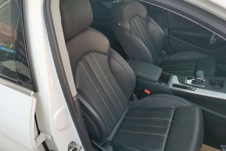 Used Audi A4L 2024 40 TFSI Fashion Dynamic Model Right Front Seat