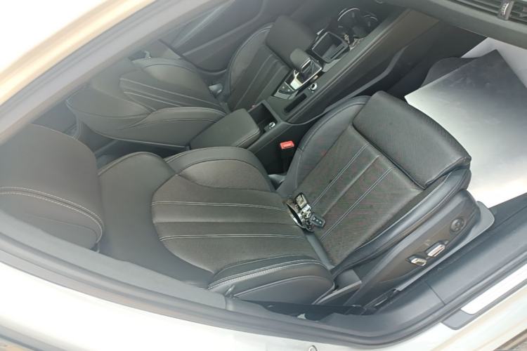 Used Audi A4L 2024 40 TFSI Luxury Dynamic Edition Right Front Seat