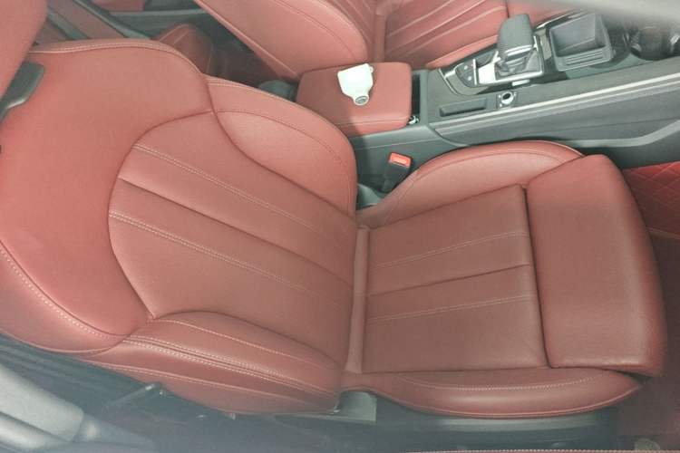 Used Audi A4L 2024 40 TFSI Luxury Dynamic Edition Right Front Seat