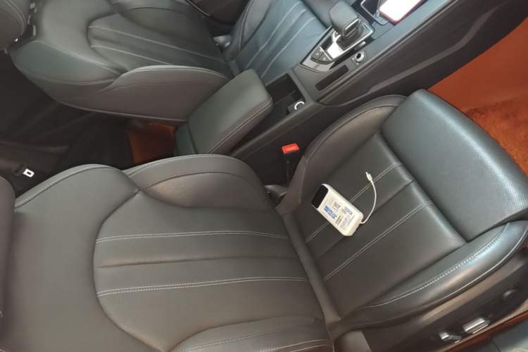 Used Audi A4L 2024 40 TFSI Luxury Dynamic Edition Right Front Seat