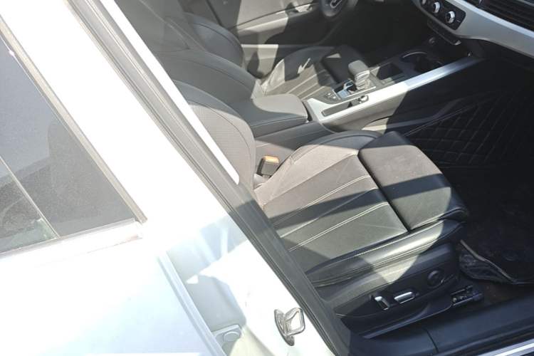 Used Audi A4L 2024 40 TFSI Fashion Dynamic Model Right Front Seat