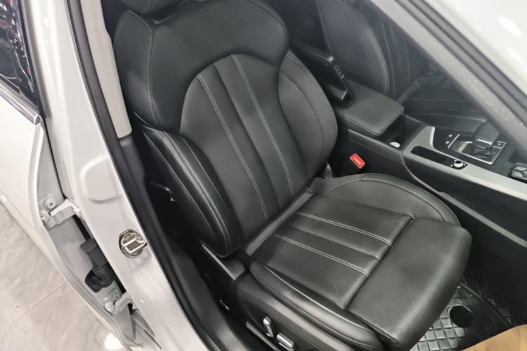 Used Audi A4L 2024 40 TFSI Fashion Dynamic Model Right Front Seat