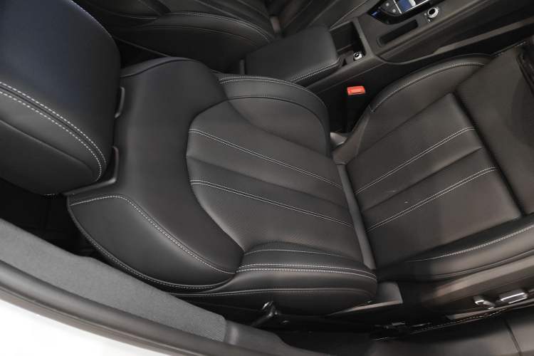 Used Audi A4L 2024 40 TFSI Luxury Dynamic Edition Right Front Seat
