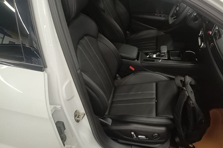 Used Audi A4L 2024 40 TFSI Luxury Dynamic Edition Right Front Seat