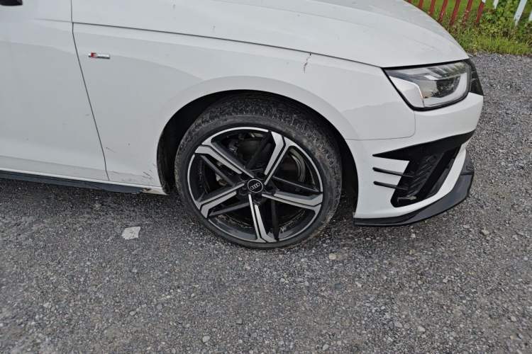 Used Audi A4L 2024 40 TFSI Luxury Dynamic Edition Right Front Wheel Hub