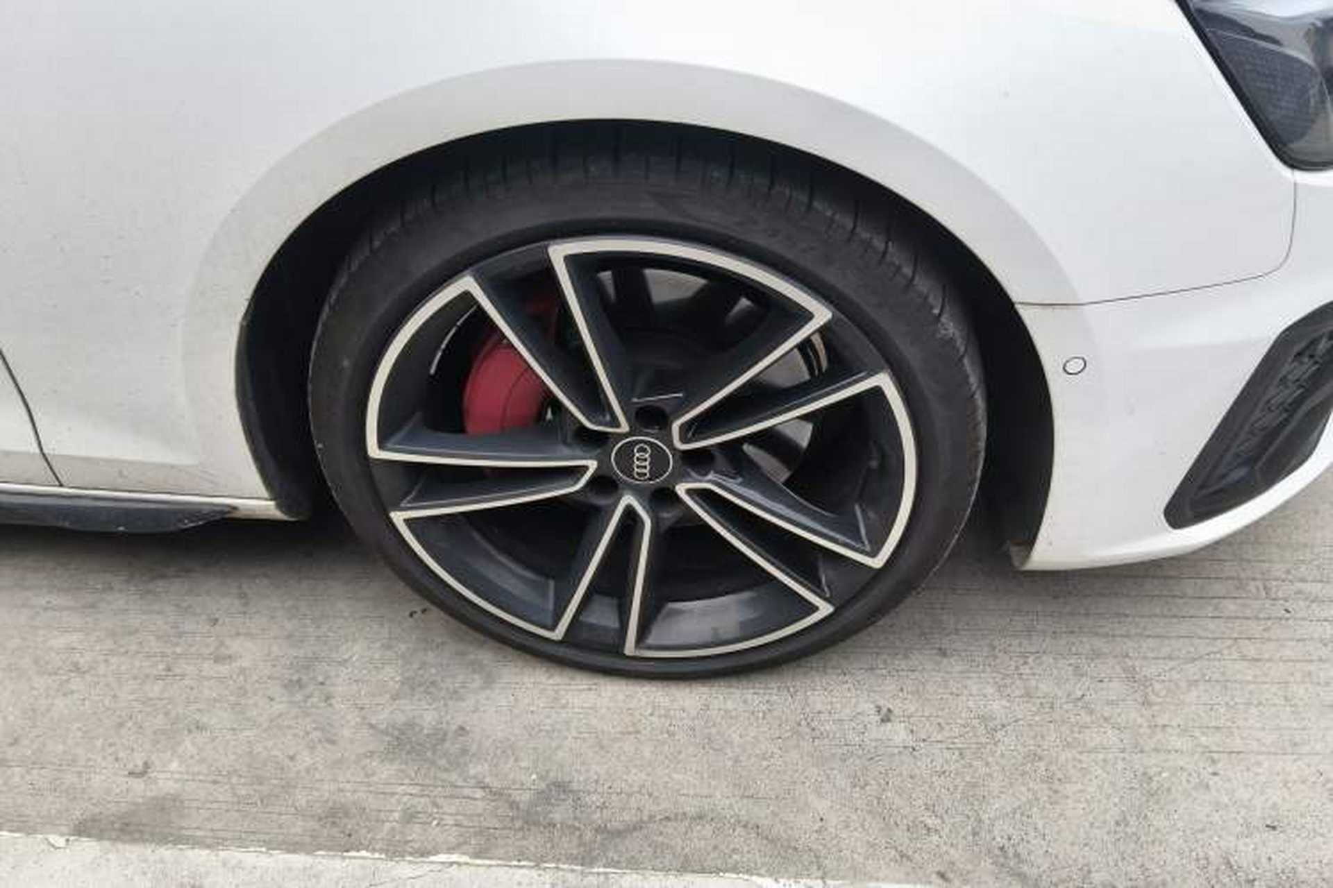 Used Audi A4L 2024 45 TFSI quattro Prestige Dynamic Edition Right Front Wheel Hub