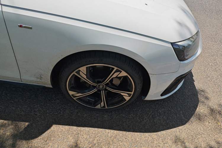 Used Audi A4L 2024 40 TFSI Luxury Dynamic Edition Right Front Wheel Hub