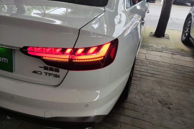Used Audi A4L 2024 40 TFSI Fashion Dynamic Model Right Rear Taillight