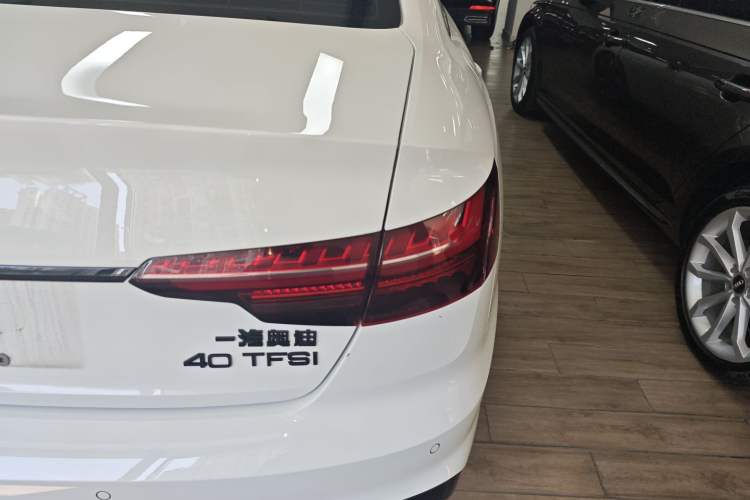Used Audi A4L 2024 40 TFSI Luxury Dynamic Edition Right Rear Taillight