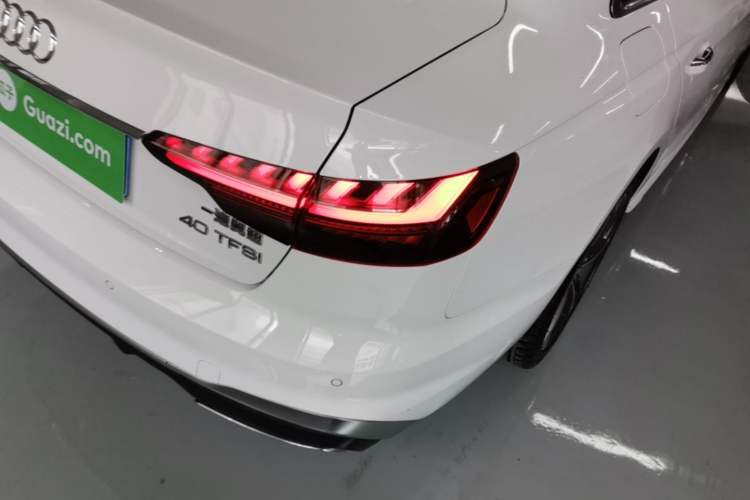 Used Audi A4L 2024 40 TFSI Fashion Dynamic Model Right Rear Taillight