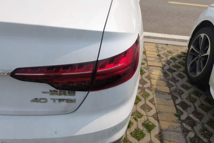Used Audi A4L 2024 40 TFSI Fashion Dynamic Model Right Rear Taillight