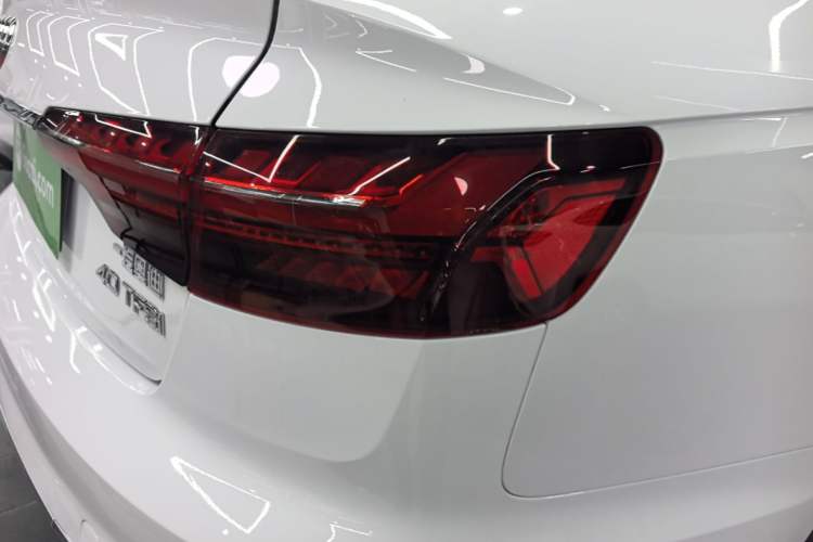 Used Audi A4L 2024 40 TFSI Fashion Dynamic Model Right Rear Taillight