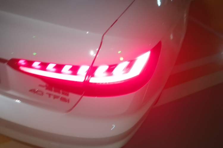 Used Audi A4L 2024 40 TFSI Fashion Dynamic Model Right Rear Taillight