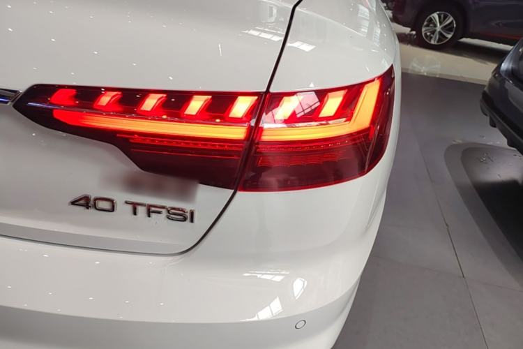 Used Audi A4L 2024 40 TFSI Fashion Dynamic Model Right Rear Taillight