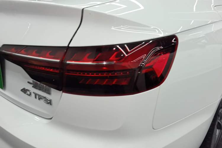 Used Audi A4L 2024 40 TFSI Fashion Dynamic Model Right Rear Taillight