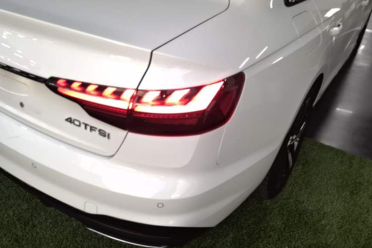 Used Audi A4L 2024 40 TFSI Luxury Dynamic Edition Right Rear Taillight