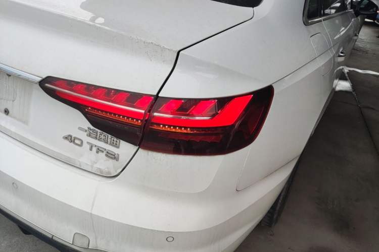 Used Audi A4L 2024 40 TFSI Fashion Dynamic Model Right Rear Taillight