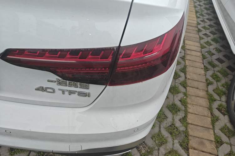 Used Audi A4L 2024 40 TFSI Fashion Dynamic Model Right Rear Taillight