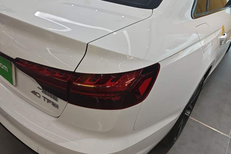 Used Audi A4L 2024 40 TFSI Luxury Dynamic Edition Right Rear Taillight