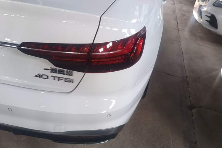 Used Audi A4L 2024 40 TFSI Fashion Dynamic Model Right Rear Taillight