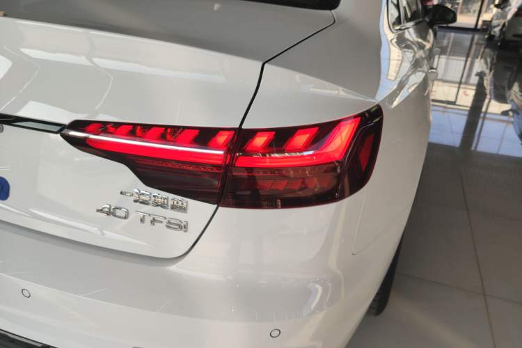 Used Audi A4L 2024 40 TFSI Luxury Dynamic Edition Right Rear Taillight