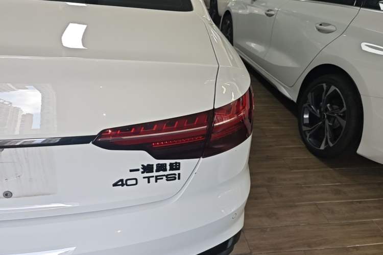 Used Audi A4L 2024 40 TFSI Luxury Dynamic Edition Right Rear Taillight
