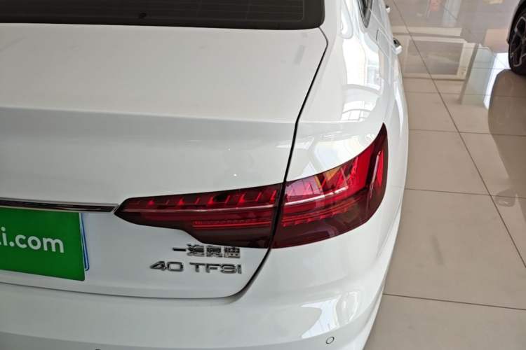 Used Audi A4L 2024 40 TFSI Fashion Dynamic Model Right Rear Taillight