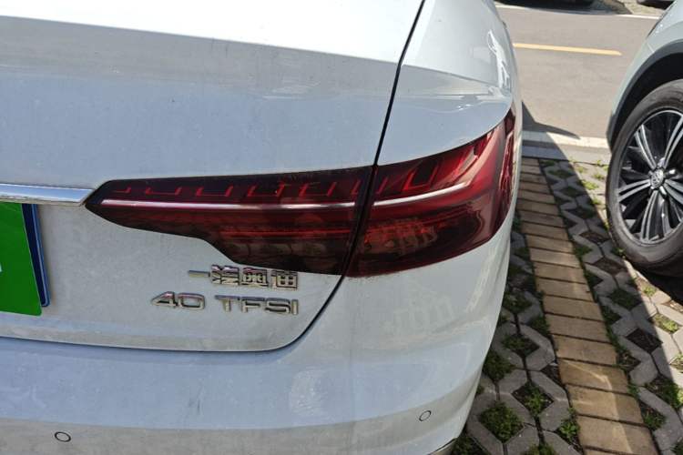 Used Audi A4L 2024 40 TFSI Fashion Dynamic Model Right Rear Taillight