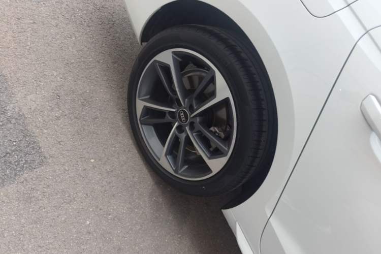 Used Audi A4L 2024 40 TFSI Fashion Dynamic Model Right Rear Wheel Hub