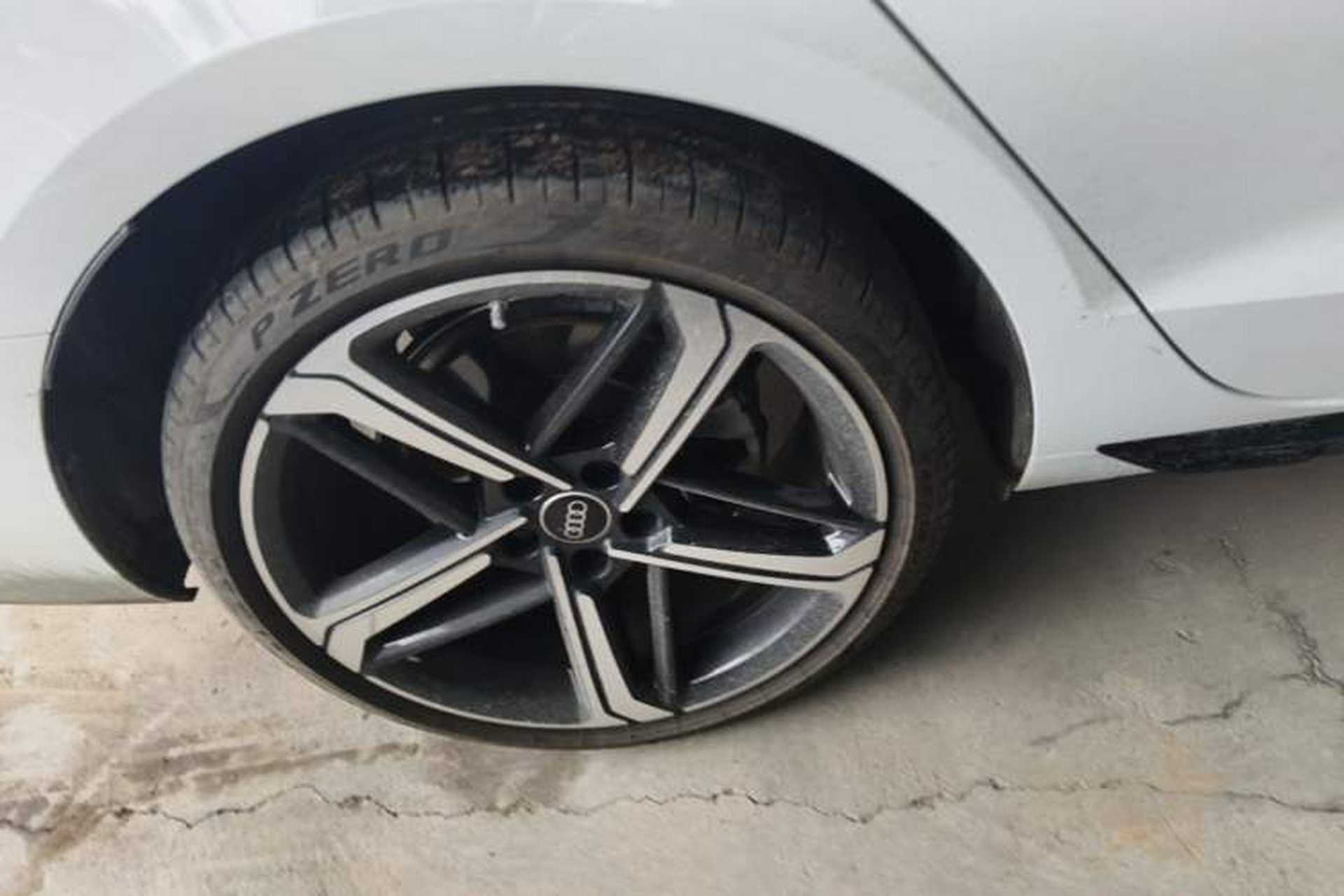Used Audi A4L 2024 40 TFSI Luxury Dynamic Edition Right Rear Wheel Hub