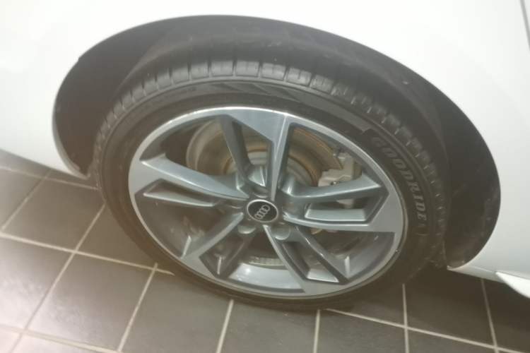 Used Audi A4L 2024 40 TFSI Fashion Dynamic Model Right Rear Wheel Hub