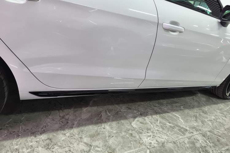 Used Audi A4L 2024 40 TFSI Luxury Dynamic Edition Right Side Sill