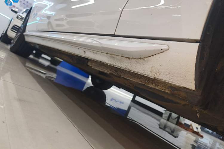 Used Audi A4L 2024 40 TFSI Fashion Dynamic Model Right Side Sill