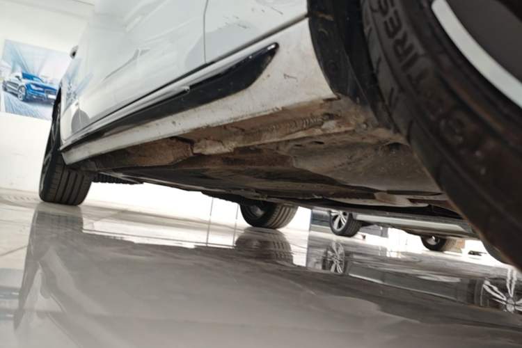 Used Audi A4L 2024 40 TFSI Luxury Dynamic Edition Right Side Sill