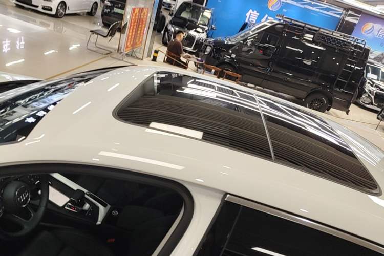Used Audi A4L 2024 40 TFSI Fashion Dynamic Model Roof
