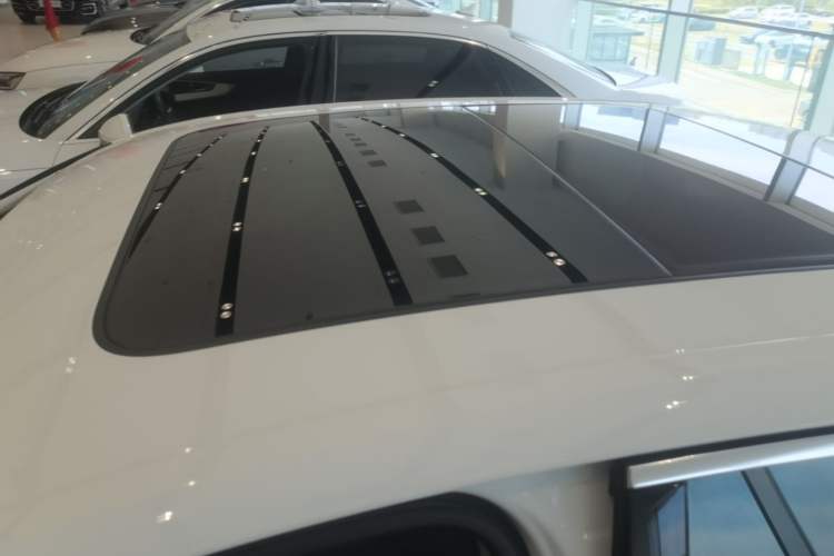 Used Audi A4L 2024 40 TFSI Fashion Dynamic Model Roof