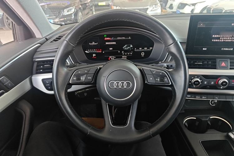 Used Audi A4L 2024 40 TFSI Fashion Dynamic Model Steering Wheel