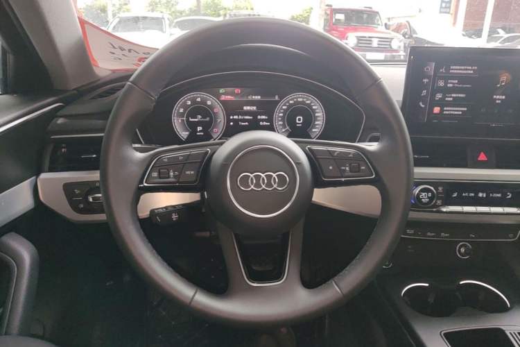 Used Audi A4L 2024 40 TFSI Fashion Dynamic Model Steering Wheel