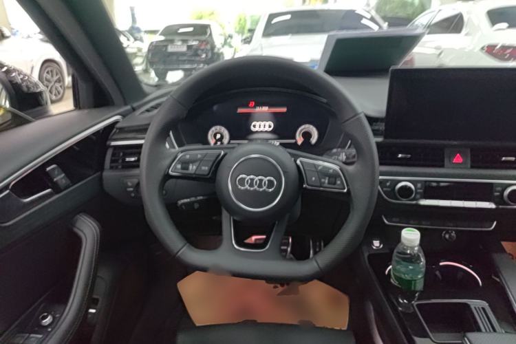 Used Audi A4L 2024 40 TFSI Luxury Dynamic Edition Steering Wheel