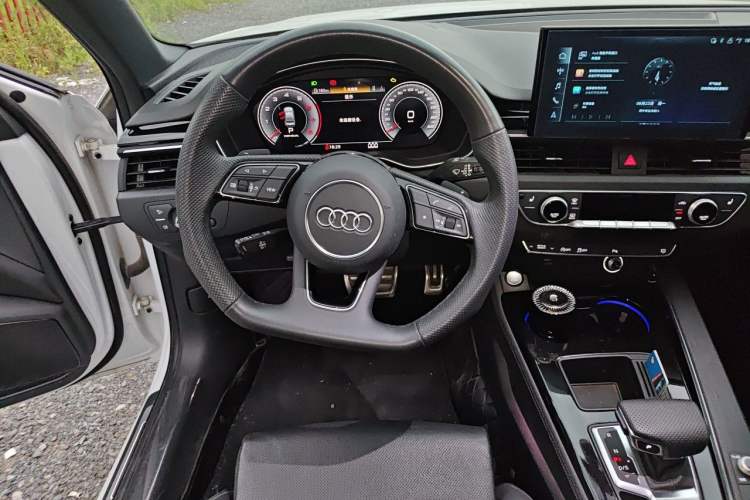 Used Audi A4L 2024 40 TFSI Luxury Dynamic Edition Steering Wheel