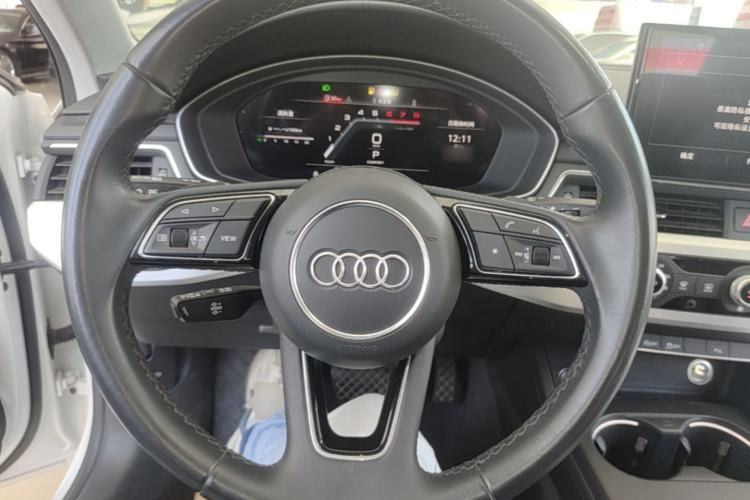Used Audi A4L 2024 40 TFSI Fashion Dynamic Model Steering Wheel