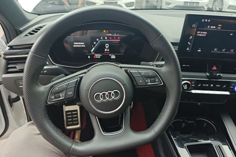 Used Audi A4L 2024 40 TFSI Luxury Dynamic Edition Steering Wheel
