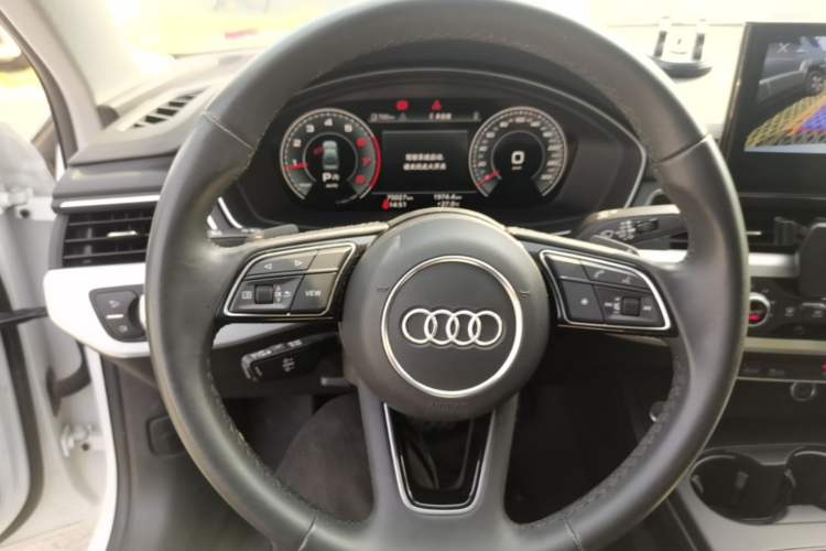 Used Audi A4L 2024 40 TFSI Fashion Dynamic Model Steering Wheel