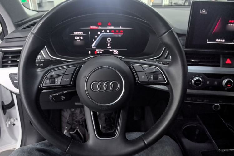 Used Audi A4L 2024 40 TFSI Fashion Dynamic Model Steering Wheel