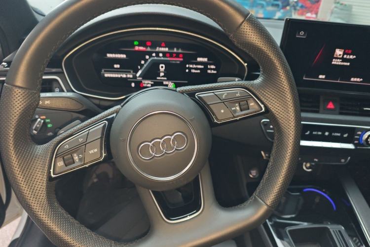 Used Audi A4L 2024 40 TFSI Luxury Dynamic Edition Steering Wheel