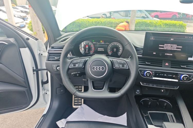 Used Audi A4L 2024 40 TFSI Luxury Dynamic Edition Steering Wheel