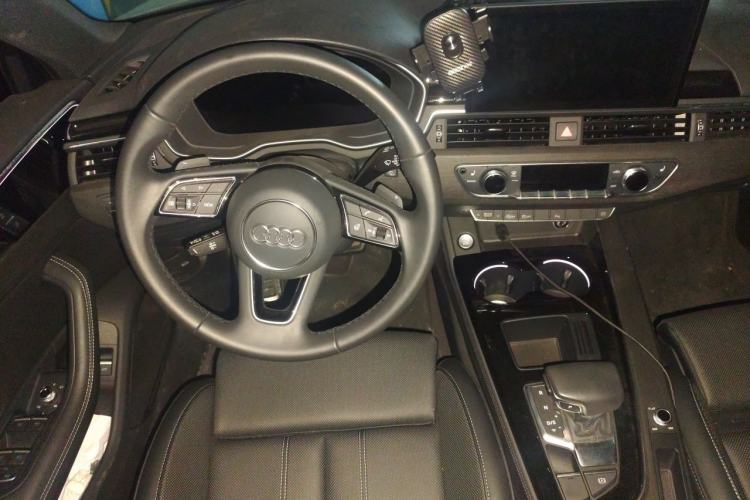 Used Audi A4L 2024 40 TFSI Luxury Dynamic Edition Steering Wheel